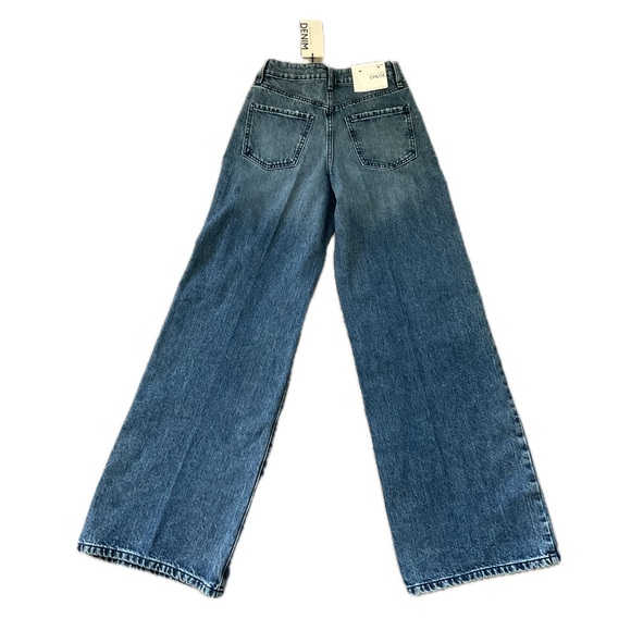 Dynamite CHLOE Ultra Wide Leg & High Rise Jean. . - Picture 3 of 15